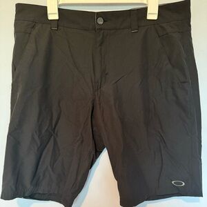 Oakley Men's Dark Gray Athletic Shorts